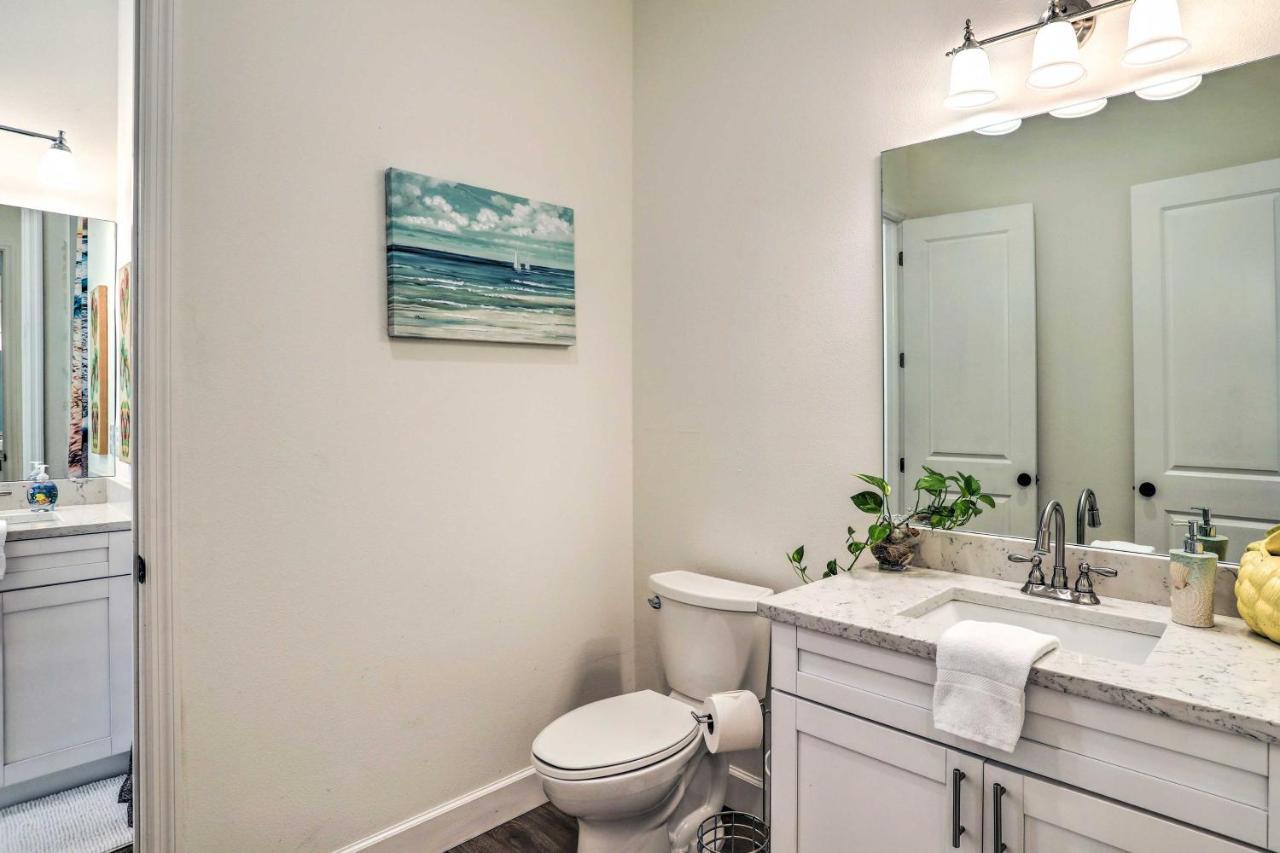 Tampa House With Patio, Near Downtown And Beaches! المظهر الخارجي الصورة
